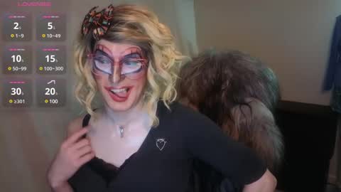 Snapshot of valentia_vickers chatting on 01.10.25 Valentia online show from 01.10.25