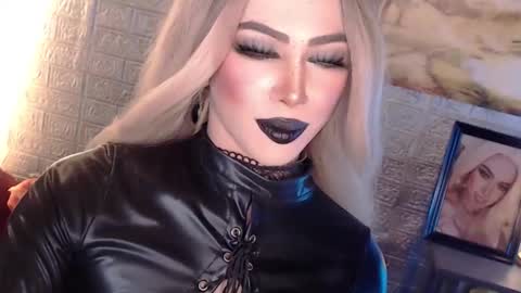 Amanda online show from 11.16.25