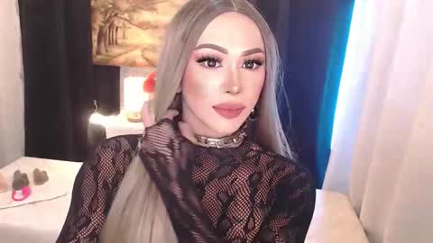 Snapshot of valentina_goddess_tsxxx chatting on 12.19.25 Amanda online show from 12.19.25