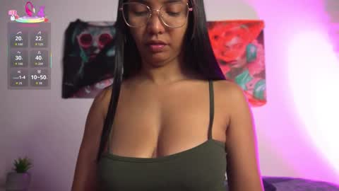 VALENTINA online show from 10.25.25