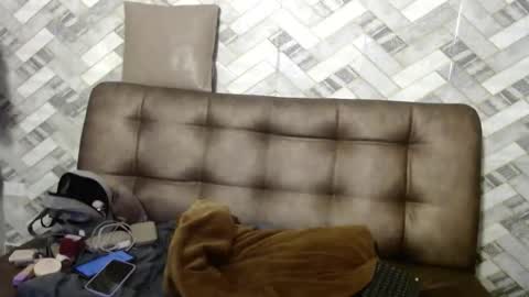 Valen  online show from 02.21.26