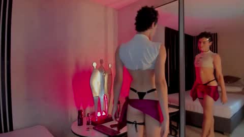 valentinaguerra1 online show from 11.13.25