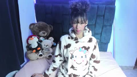 valentinaklean1 online show from 02.24.26