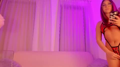 Snapshot of valentinamonroee_ chatting on 06.21.26 Valentina online show from 06.21.26