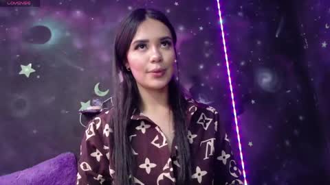 valentinarojass_ online show from 04.18.26