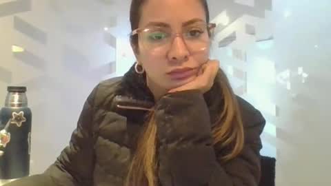 Snapshot of valentinaseleni1 chatting on 05.18.26 Valentina online show from 05.18.26