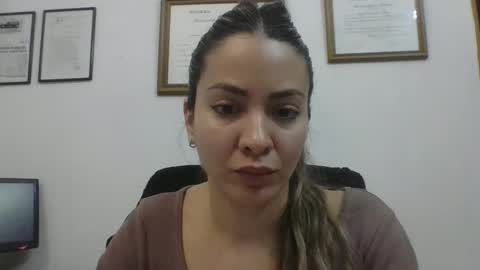 Snapshot of valentinaseleni24 chatting on 10.17.25 valentinaseleni24 online show from 10.17.25