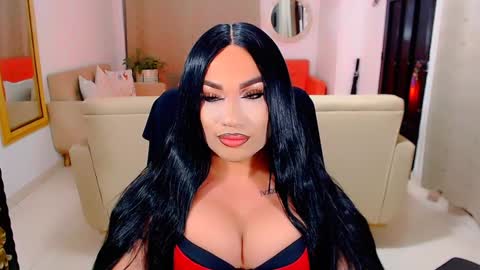 Snapshot of valentinaxqueen chatting on 01.23.25    online show from 01.23.25