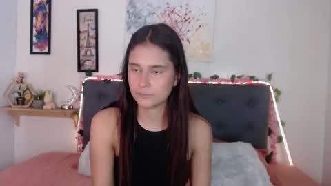 V A L E N T I N I online show from 10.28.25