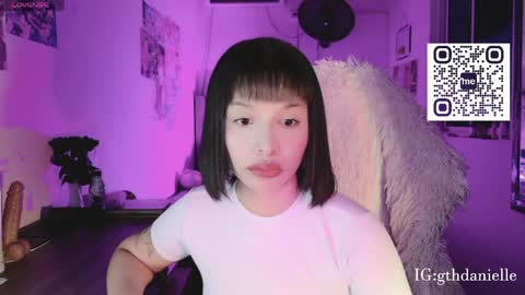 Danielle  Please help me to reach 300 thumbs up online show from 04.02.26