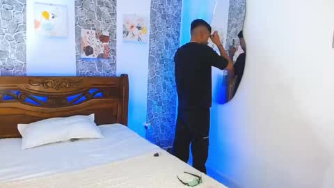 Mistery Guy online show from 10.13.25