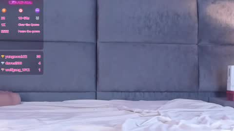 valentino moon online show from 03.03.25