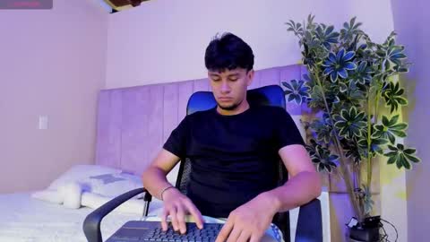 VALENTINO online show from 02.24.26