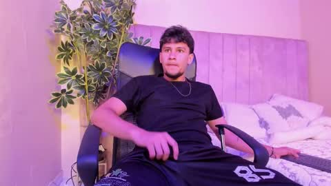 VALENTINO online show from 02.27.26