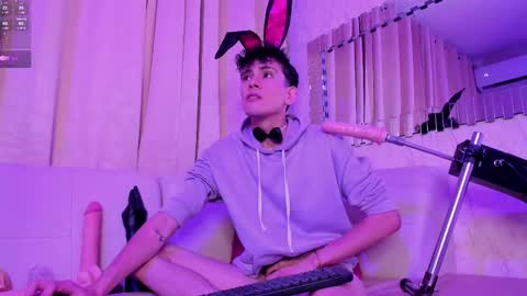 Valentino online show from 03.10.25