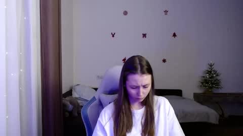 Snapshot of valents_cherry chatting on 12.13.24 Valentina online show from 12.13.24