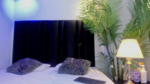 Snapshot of valeri_tafur chatting on 10.17.25 valeri_tafur online show from 10.17.25