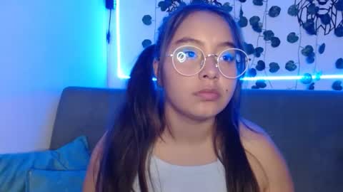 Snapshot of valeria_cherry chatting on 01.24.25 valeria online show from 01.24.25