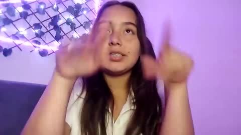 Snapshot of valeria_cherry chatting on 03.02.25 valeria online show from 03.02.25