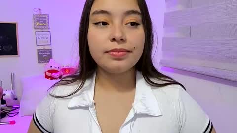 Snapshot of valeria_cherry chatting on 04.24.26 valeria online show from 04.24.26