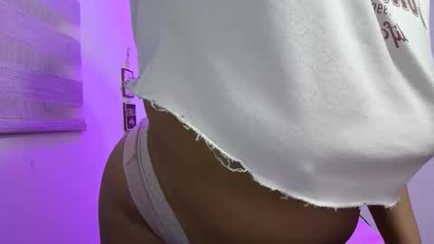 Snapshot of valeria_cherry chatting on 05.15.26 valeria online show from 05.15.26