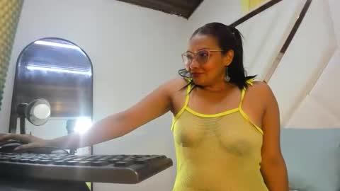 valeria_gil_ online show from 05.28.26