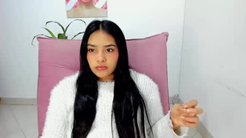 Snapshot of valeria_miller69 chatting on 11.14.25 valeria_miller69 online show from 11.14.25