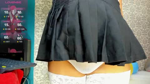 Costume lover online show from 04.17.26