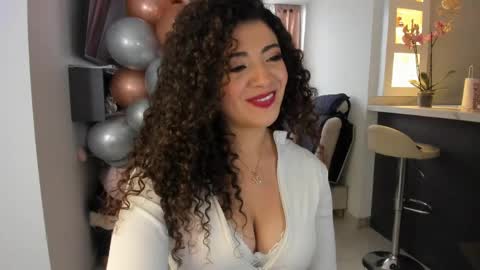 Snapshot of valeria_rosses chatting on 04.15.26 Valeria online show from 04.15.26