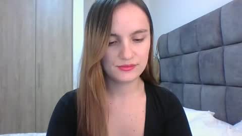 valeriafrannco online show from 02.18.25