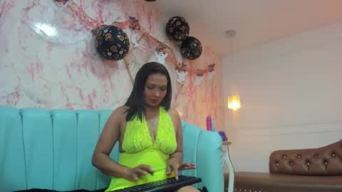Snapshot of valeriajazz chatting on 10.22.25 Im Valeria online show from 10.22.25