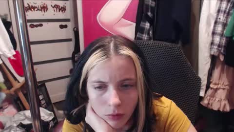 Snapshot of valeriaxkiss chatting on 03.06.25 ValeriaXKiss online show from 03.06.25