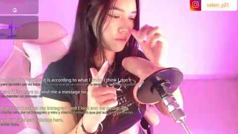 Snapshot of valeribell1 chatting on 06.22.26 Valeri online show from 06.22.26