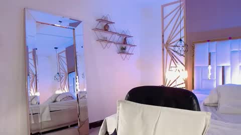 Valerie  online show from 11.16.25