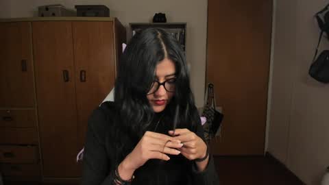 Snapshot of valerie__sky chatting on 01.21.25 Val online show from 01.21.25