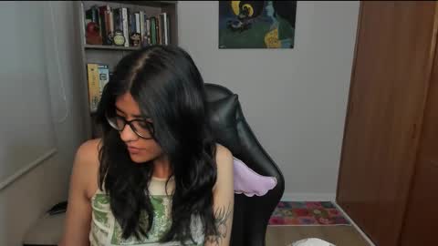 Val  online show from 02.10.26