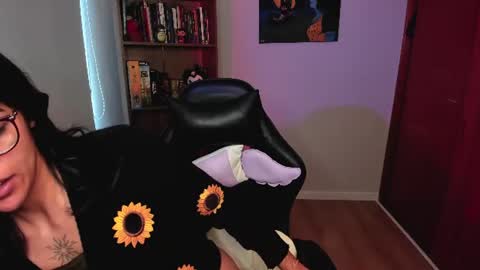 Snapshot of valerie__sky chatting on 06.27.26 Val online show from 06.27.26