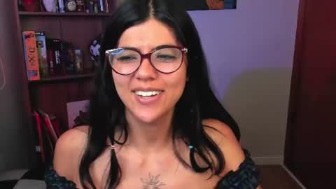 Snapshot of valerie__sky chatting on 07.02.26 Val online show from 07.02.26