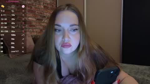 Snapshot of valerie_kiss chatting on 04.17.26 Valerie online show from 04.17.26
