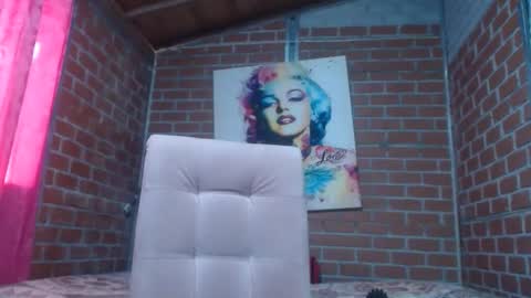valerie_rousse online show from 01.15.25