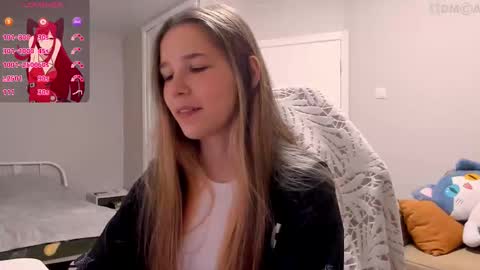 Snapshot of valeriebubbles chatting on 10.04.25 Valerie online show from 10.04.25