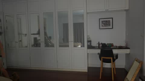 Valerie online show from 09.17.25