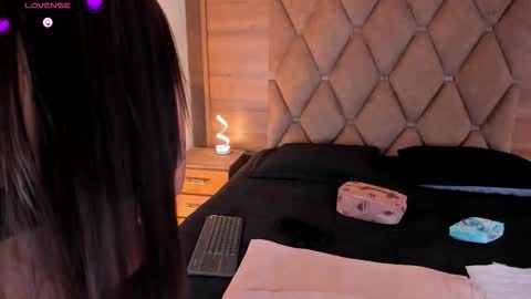 valeriekhaleesi online show from 03.21.26