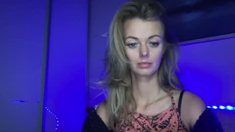 Valerie  online show from 01.02.25