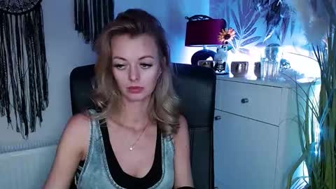 Valerie  online show from 01.14.25