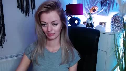 Valerie  online show from 03.06.25