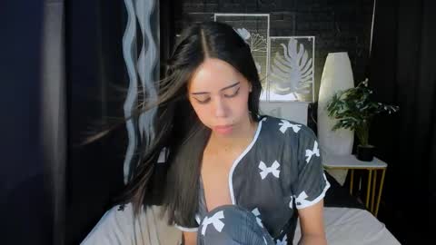 Valerie online show from 02.17.25