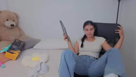 Juli C online show from 10.30.25