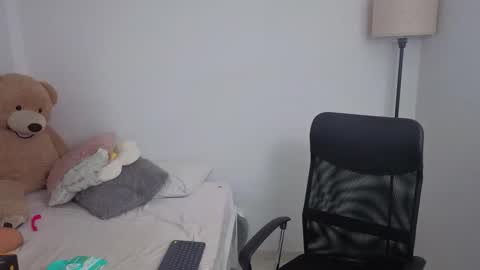 Juli C online show from 11.02.25