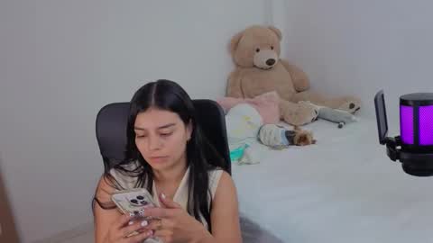 Juli C online show from 11.27.25